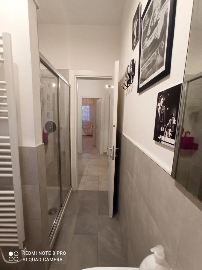 Il Don Minzoni 98 "Casa Vacanze" Lido di Camaiore Eksteriør bilde